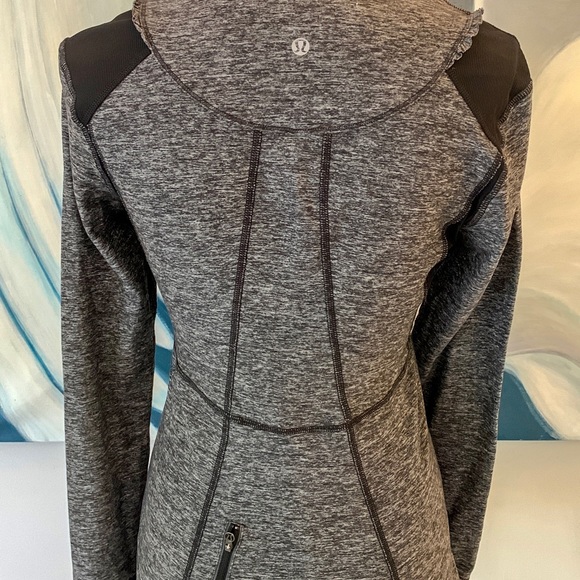 Lululemon 1/2 zip L/S Running shirt top grey black - Picture 2 of 4